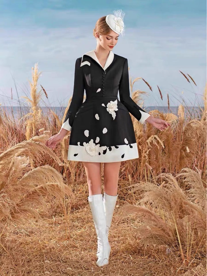 The Lotus Appliqué Mini