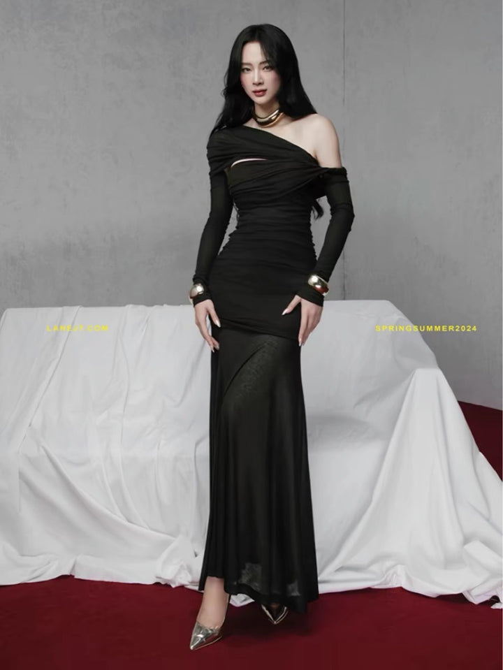 The Onyx Asymmetric Lapel