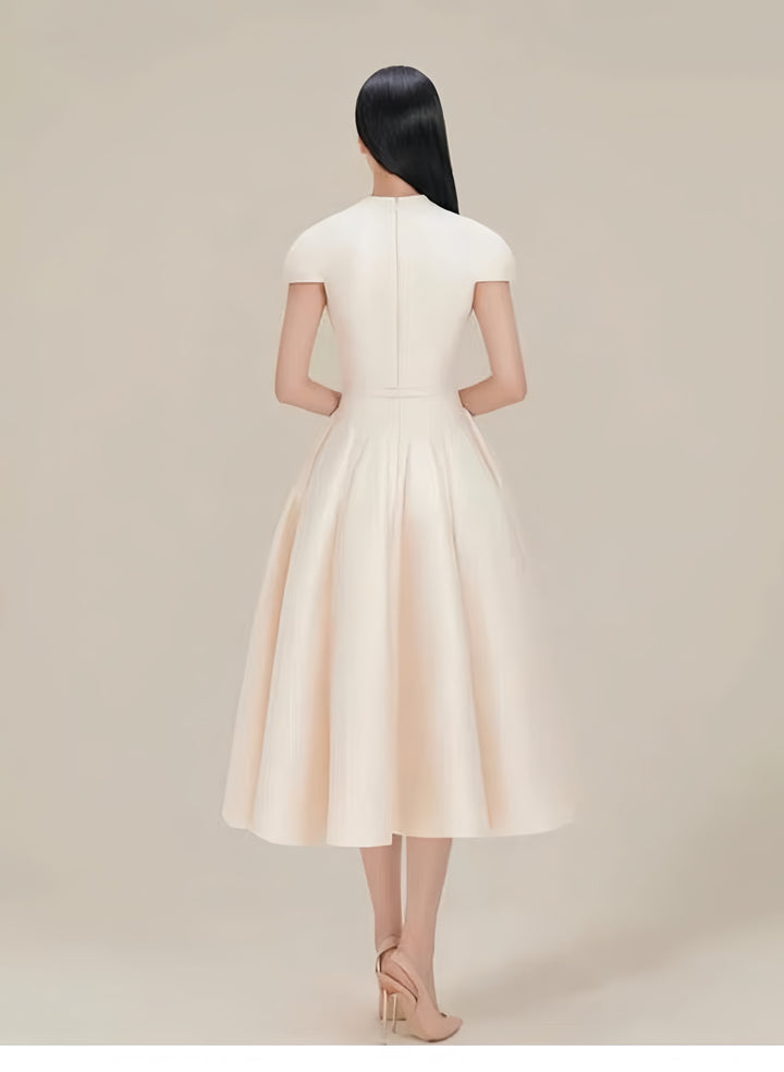 The Champagne Petal Mini
