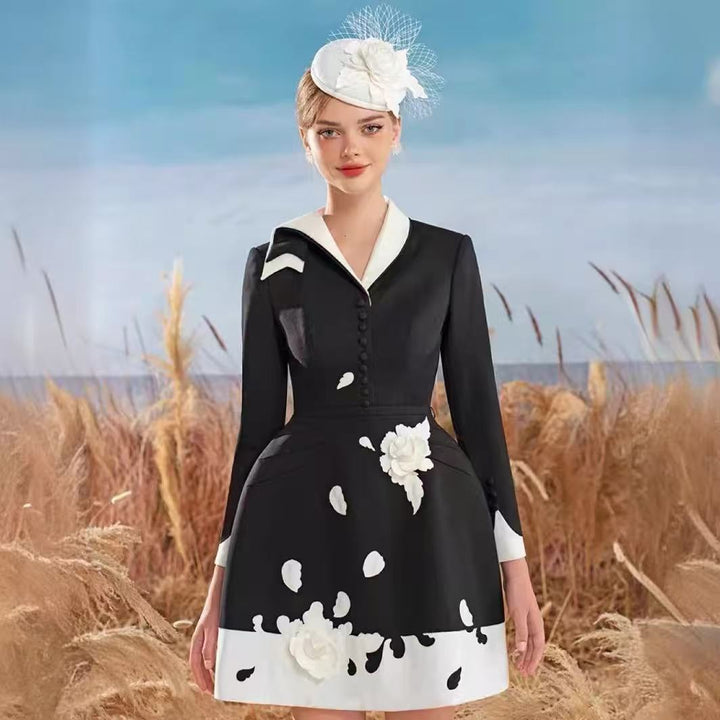 The Lotus Appliqué Mini