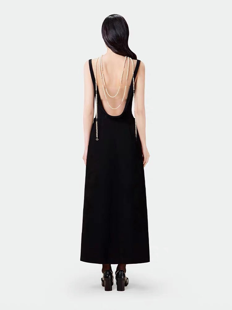 The Noir Minimalist Slip