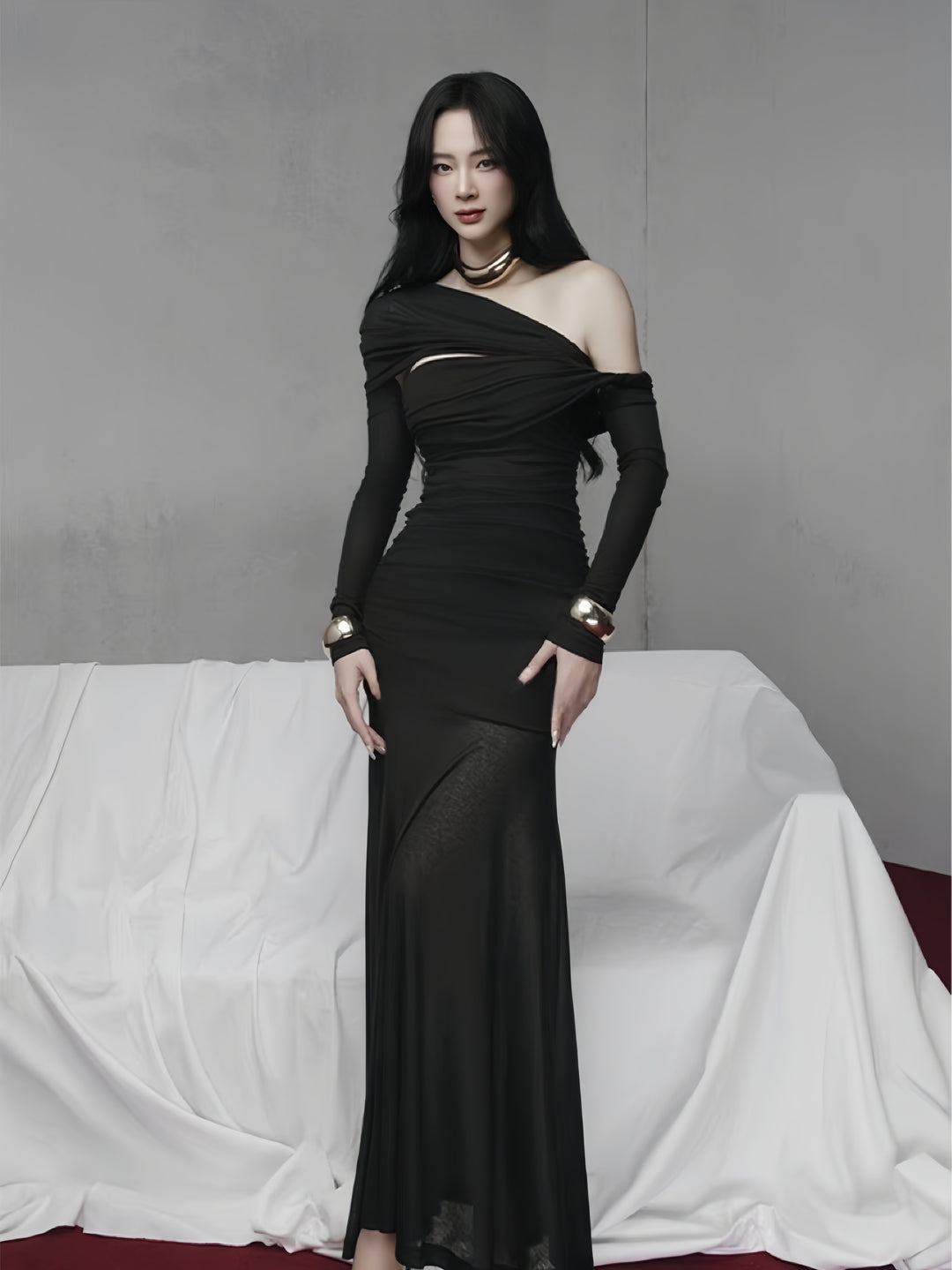 The Onyx Asymmetric Lapel
