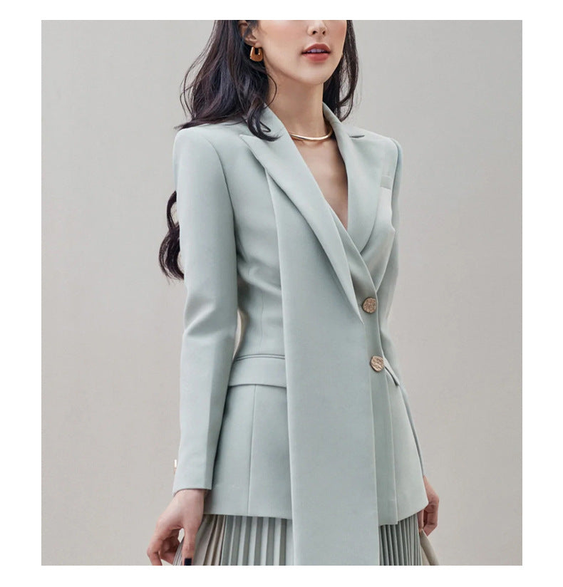 The Parisian Contrast Set
