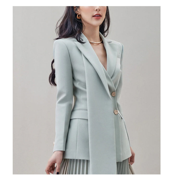The Parisian Contrast Set