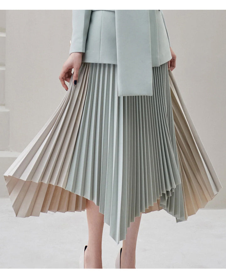 The Parisian Contrast Set